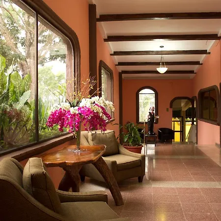 Las Cumbres Hotel & Water Park